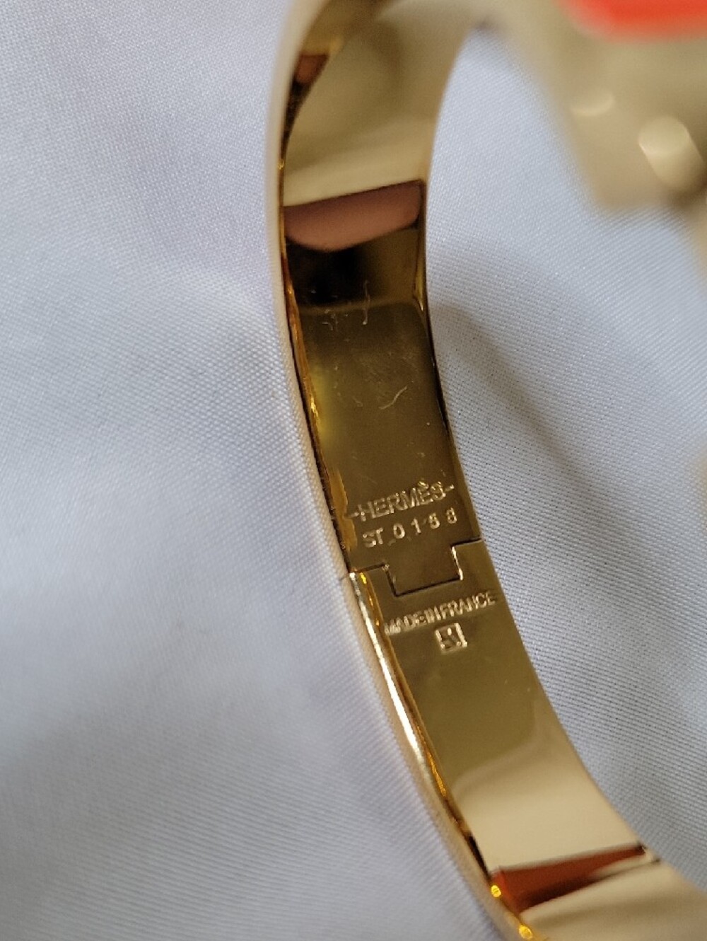 Hermes Orange Enamel H Clic Clac Gold Bracelet - Picture 3 of 4